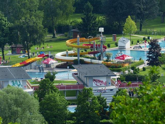 Quels sont les conseils pour choisir un camping avec piscine 4 étoiles en Loire Atlantique ?